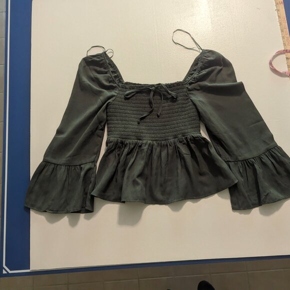 Miami for Francesca Size Medium Off-Shoulder Crop in Olive Green - Picture 5 of 13